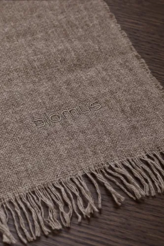 כרבולית חומה צמר בשילוב קשמיר THROW merino