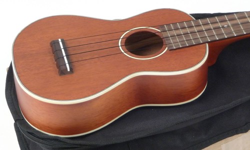 יוקללי סופרן Stagg US80-S