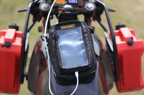 תיק מגנטי למיכל דלק - GOLDEN RIDERS MPOCHE V2 2.5L