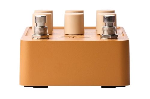 זוית נוספת Universal Audio UAFX Enigmatic '82 Overdrive Special Amp