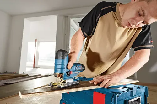מסור אנכי בוש BOSCH GST 12V-70