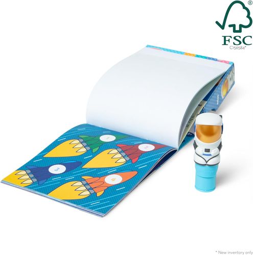 Sticker WOW! חוברת מדבקות 24 דפים עם מכשיר הדבקה אוטומטי ו 300 מדבקות - אסטרונאוט