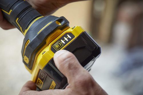 משחזת זווית נטענת 18V 125 מ״מ STANLEY FATMAX V20 | גוף בלבד | דגם SFMCG400B