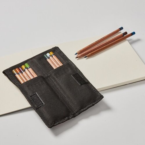 קלמר בד שחור לעפרונות Derwent Pocket Wrap 