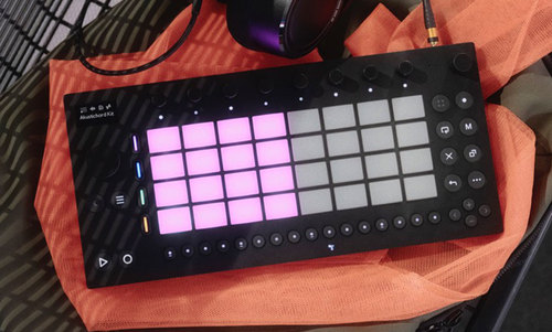 סמפלר / סיקוונסר / קונטרולר - Ableton MOVE