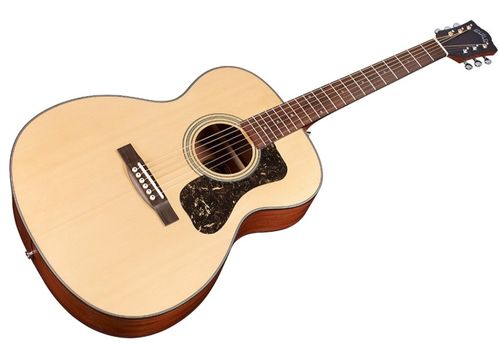 זוית נוספת Guild OM-340 Natural Acoustic Guitar
