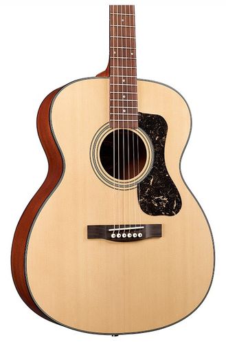 זוית נוספת Guild OM-340 Natural Acoustic Guitar