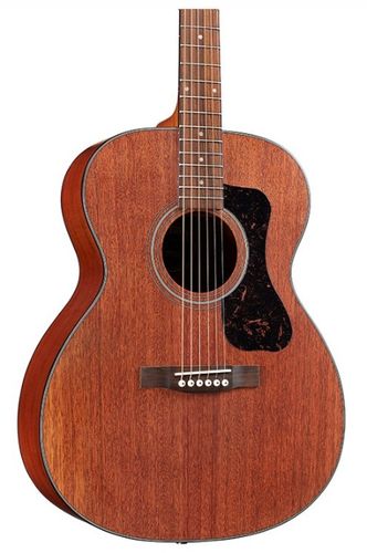 זוית נוספת Guild OM-320 Natural Acoustic Guitar