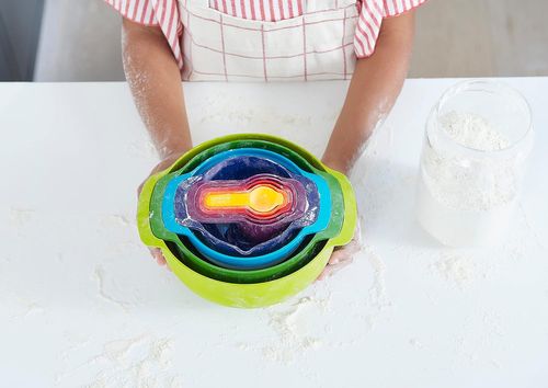 ערכת קערות וכלי מדידה לילדים 9 חלקים Nest של Joseph Joseph