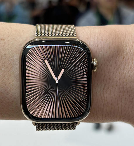 שעון חכם Apple Watch Series 10 42mm Aluminum Case Rubber Sport Band GPS 