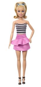 בובת ברבי בחליפת פסים שחור/לבן וחצאית ורודה