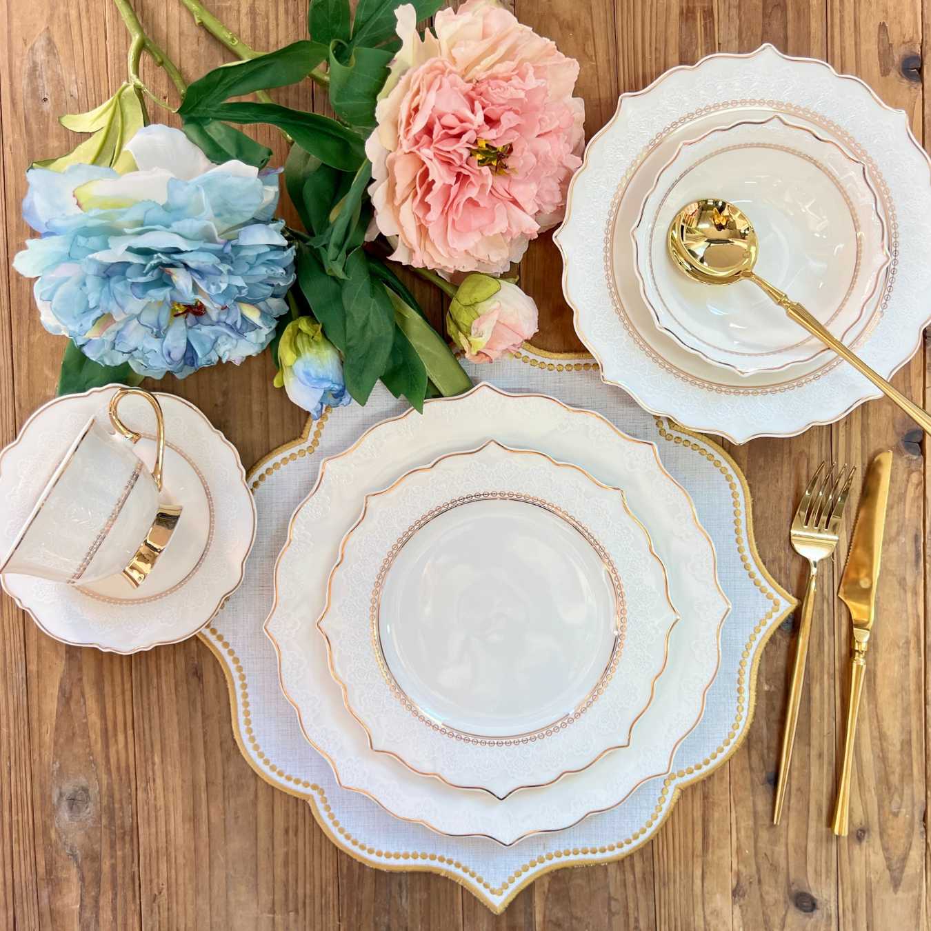 מערכת אוכל 128 חלקים תחרה עם עיגול מוזהב Y.C.028869