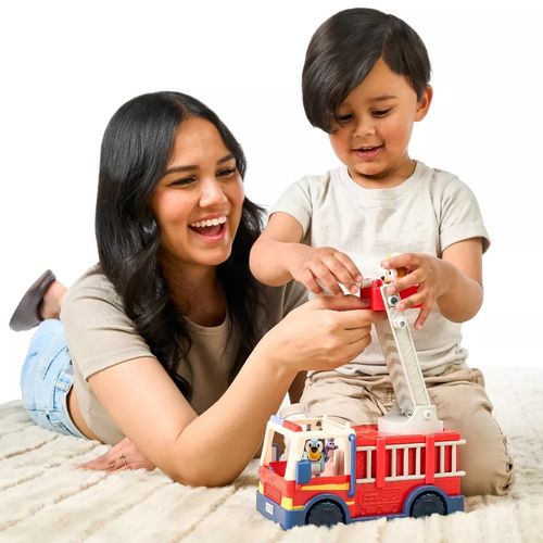 הכבאית של בלואי עם 2 דמויות ו 2 אביזרי משחק