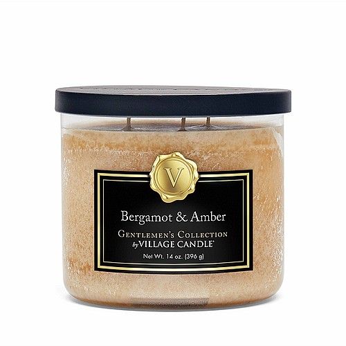 נר ריחני של Village Candle- Bergamot & Amber