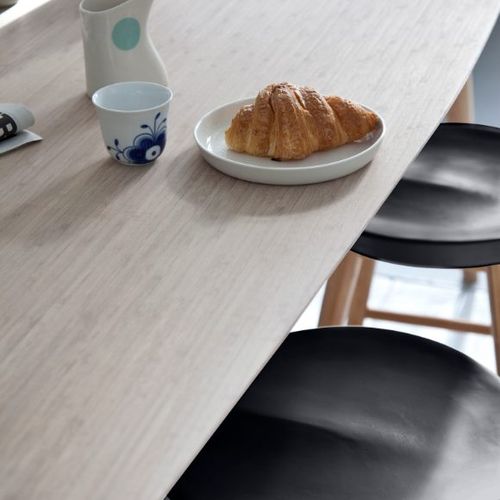 שולחן אוכל במבוק NOBLE dining table