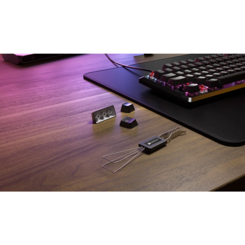  מקלדת מכנית CORSAIR K70 CORE RGB RED SWITCH 