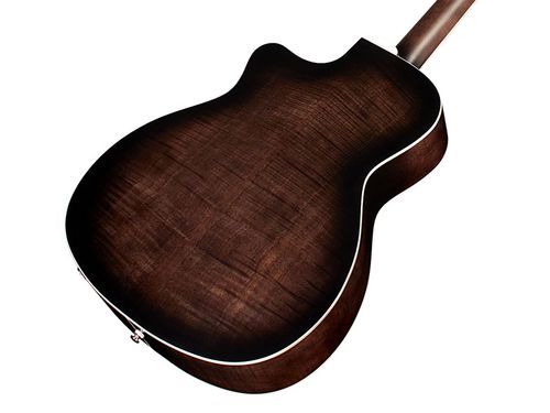 זוית נוספת Guild OM-260CE Deluxe Flamed Mahogany