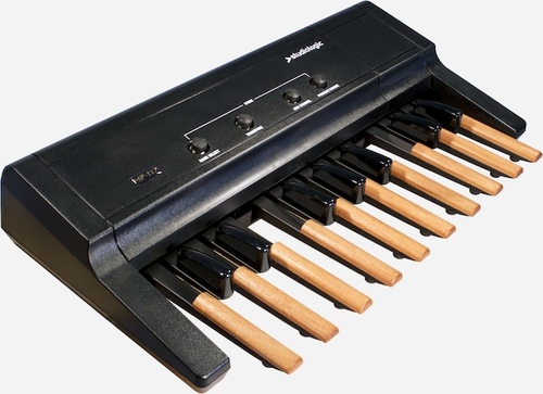פדלים בחיבור מידי Studiologic MP117