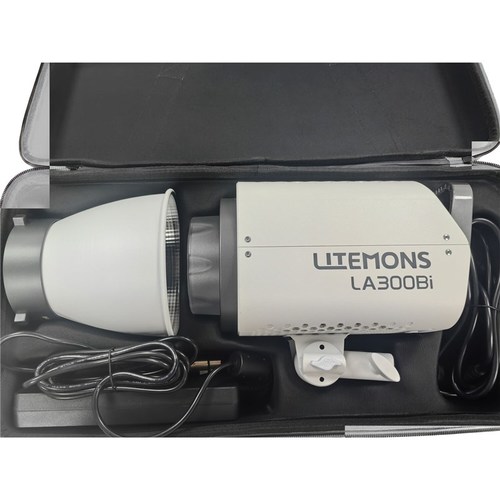 GODOX LA300BI LED LIGHT