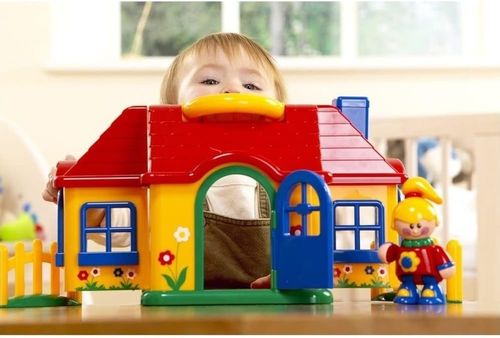 בית בובות ראשון שלי