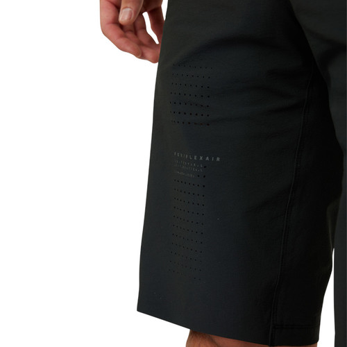 מכנס רכיבה קצר פוקס שחור עם ריפוד פריק - FOX RACING FLEXAIR W/LINER SHORTS V25