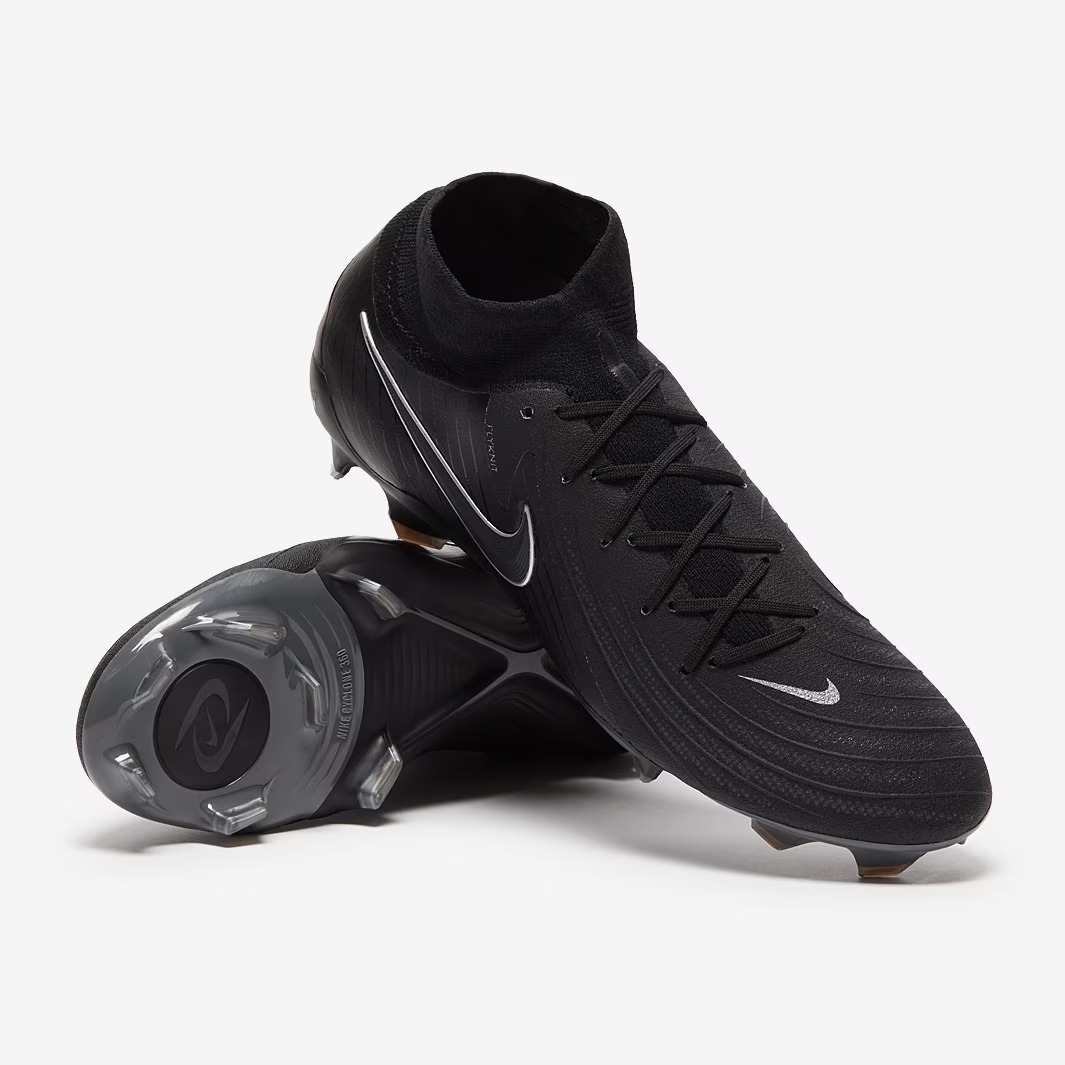 נעלי כדורגל חצי מקצועיות Nike Phantom LUNA II Pro