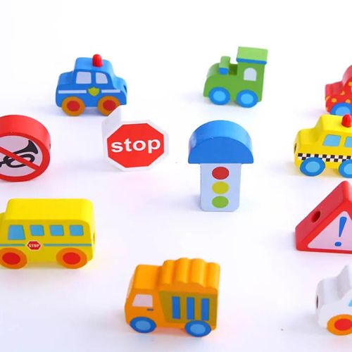 השחלת כלי תחבורה מעץ