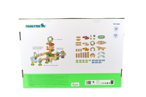 מסלול כדורים ענק מעץ