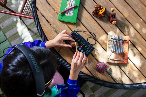 זוית נוספת Roland AIRA Compact P-6 Creative Sampler