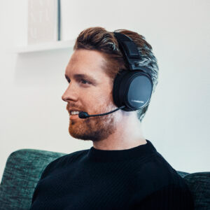 אוזניות גיימינג המשלבות 2 טכנולוגיות אלחוטיות Arctis Pro Wireless Steelseries