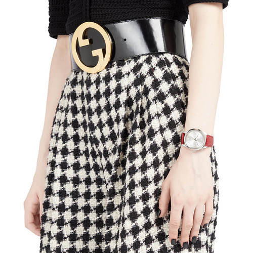 שעון GUCCI אנלוגי יוקרתי לאישה (32 ממ)