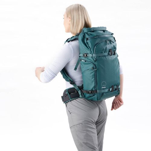 תיק גב עם מחיצות Shimoda Action X40 v2 Women Starter Kit