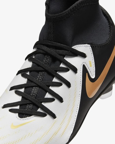 נעלי כדורגל NIKE PHANTOM LUNA II CLUB FG/MG
