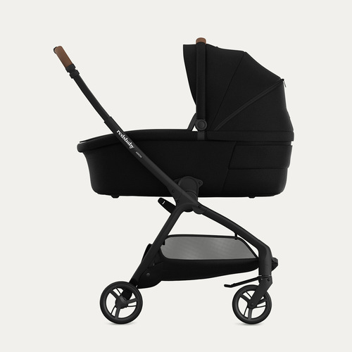 עגלת תינוק אירון Aeron צבע שחור ידית חומה Black