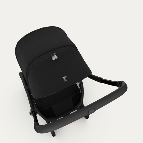 עגלת תינוק אירון Aeron צבע שחור פלטינום Platinum Black