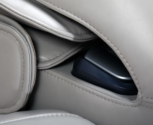 כורסת עיסוי Casada Skyliner III