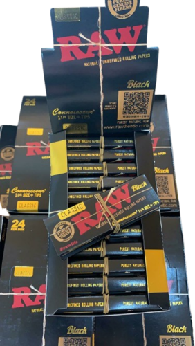 ניירות גלגול BLACK RAW מדיום סייז קלאסי – פאקט 24 יחידות