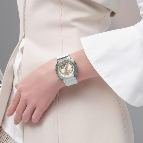 CASIO GM-S2110-7A9 קרבון מתכתי מלאי מוגבל מהרו להזמין !