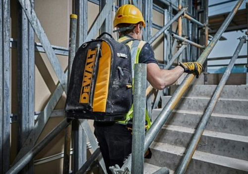 תיק גב לכלי עבודה DEWALT DWST81690-1 - דיוולט