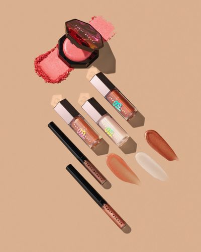 ליפ קלוס - Gloss bomb lip oil (coppa cookie)