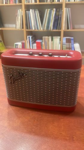 רמקול bluetooth נייד Fender Newport speaker Dakota Red