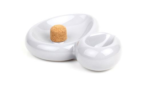מאפרת שנהב עם עמדת עגינה למקטרת- מבית Savinelli איטליה 
