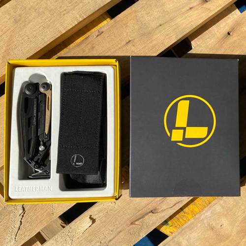 set in box of leatherman MUT 