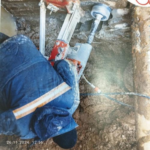 מכונת כוס יהלום מקצועית 3000W עד 8'' 200 מ''מ + כולל סטנד + מקדח יהלום -4 צול 101811-010