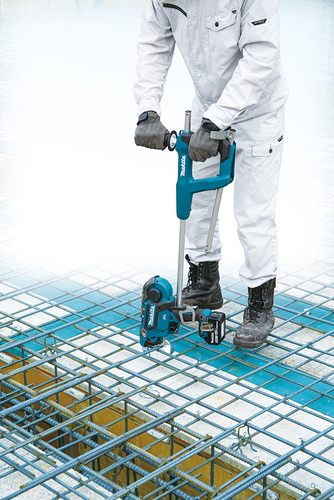 הדגמת שימוש במוט מאריך לקושרת MAKITA DTR180 DTR181