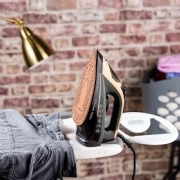 מגהץ אדים Russell Hobbs 2600W ראסל הובס Copper Express 23975-56