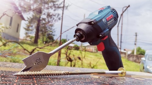 מברגת אימפקט BOSCH גוף בלבד GDR12-105
