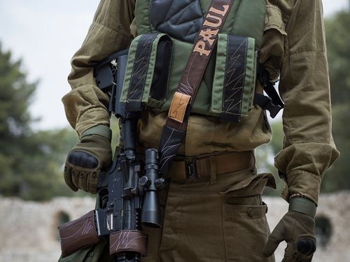 רצועת דמוי עור מעוצבות לנשק בעיצוב אישי