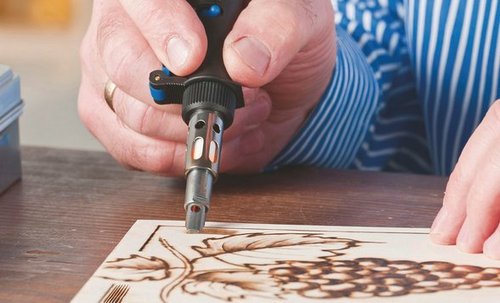 ערכת אביזרים ליצירה בעץ למלחם DREMEL