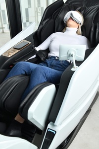 כורסת עיסוי Bianco לבן בשילוב שחור XD6000 מבית Medics Care  מדיקסקייר - MEDICS CARE 